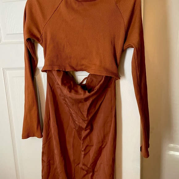 Long length orange/burgundy turtleneck dress with a peekaboo slit in the middle. - Picture 4 of 4